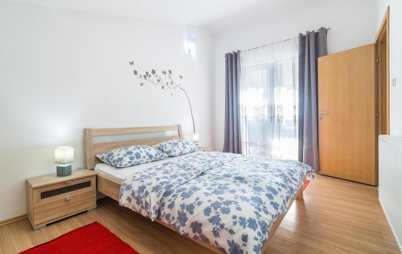 Apartments Lucia Senj Senj  Εξωτερικό φωτογραφία