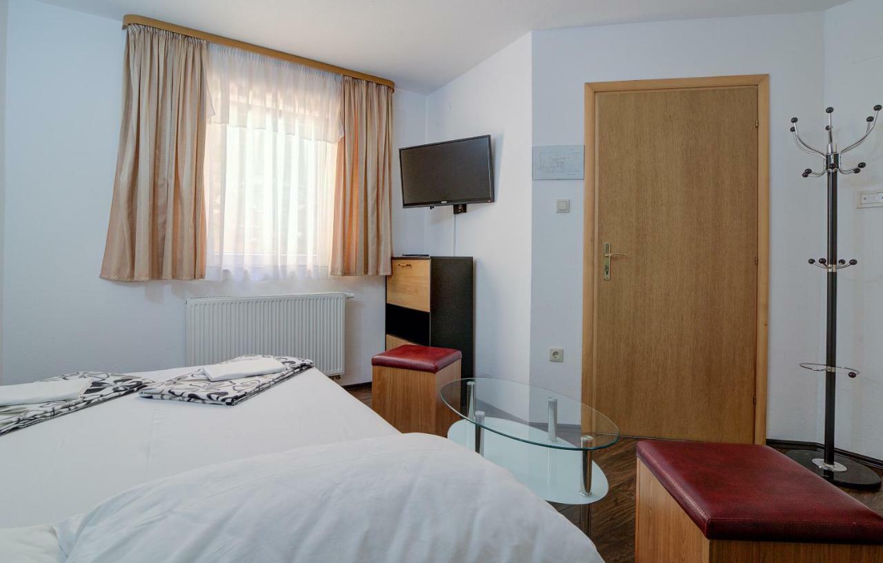 Apartments Lucia Senj Senj  Εξωτερικό φωτογραφία