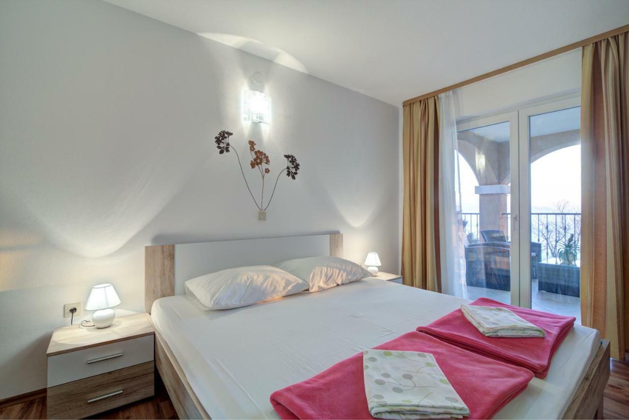 Apartments Lucia Senj Senj  Εξωτερικό φωτογραφία